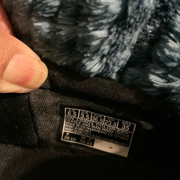 SKECHERS GO WALK 5- Women's size 6.5 Goga Mat -Slip-on Athletic Shoes. - Picture 5 of 6